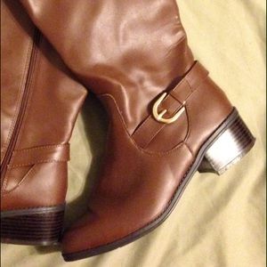 Karen Scott wide calf cognac boots