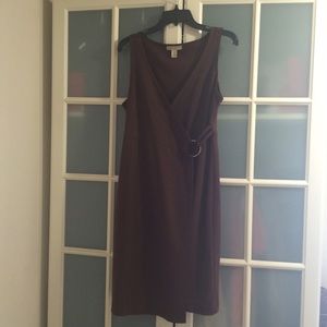 Sleeveless side buckle dress