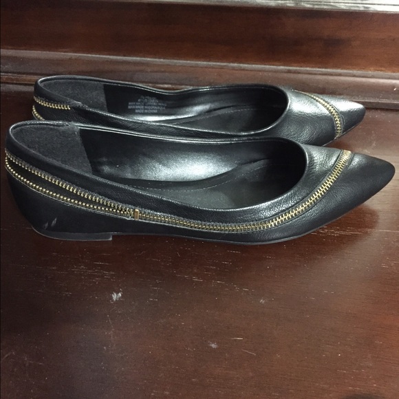 BCBGeneration Zipper Flats