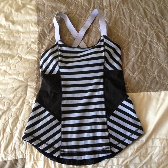lululemon athletica Tops - Lululemon striped tank size 6