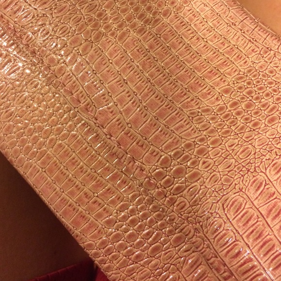 Blush Snake Skin Clutch - Picture 2 of 4