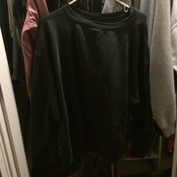 black oversized sweatshirt