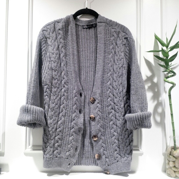 Zara Sweaters - Zara chunky gray cardigan