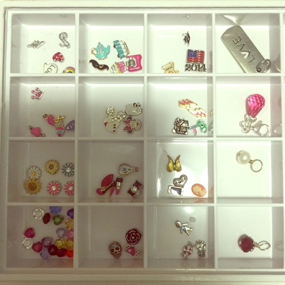 **SOLD** Origami owl