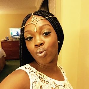 Meet your Posher, Joy