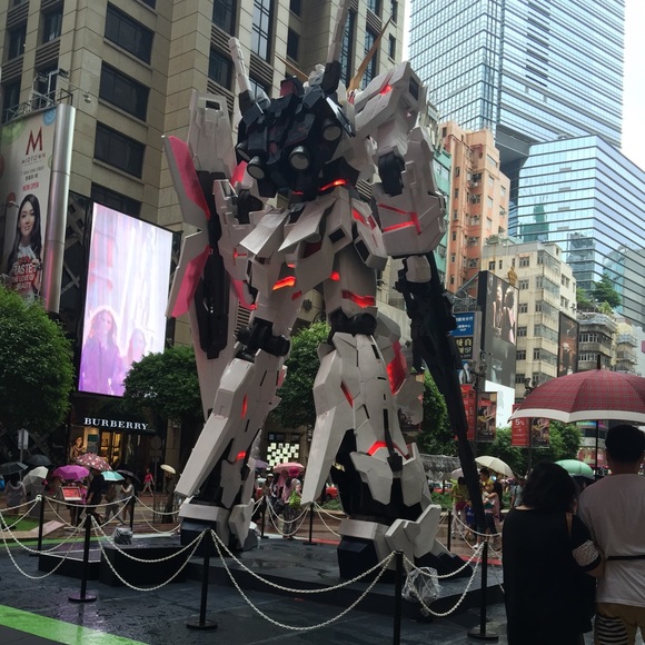 Meet your Posher, Jen - Picture 1 of 1