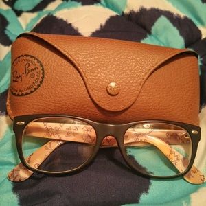 Wayfarer Ray-Ban Glasses