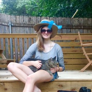 Meet your Posher, Natalie