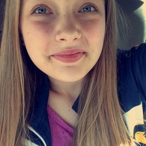 Meet your Posher, Hailey