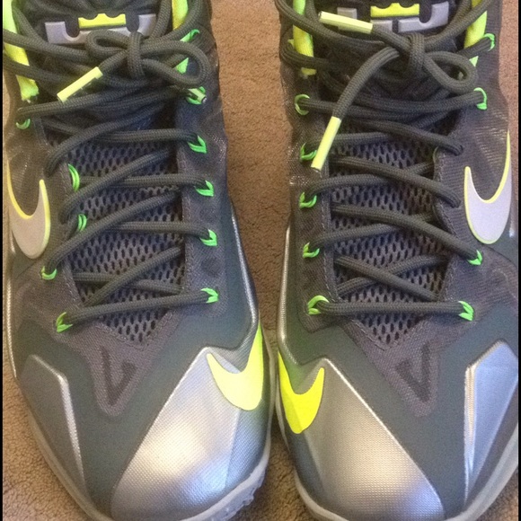 Lebron 11 Dunkman Size 8 VNDS TESTING