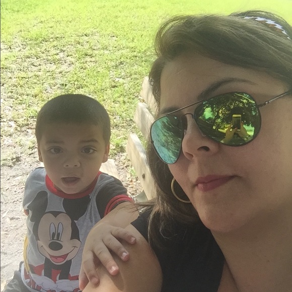 Meet your Posher !!!! Hello everybody!!! - Picture 2 of 4