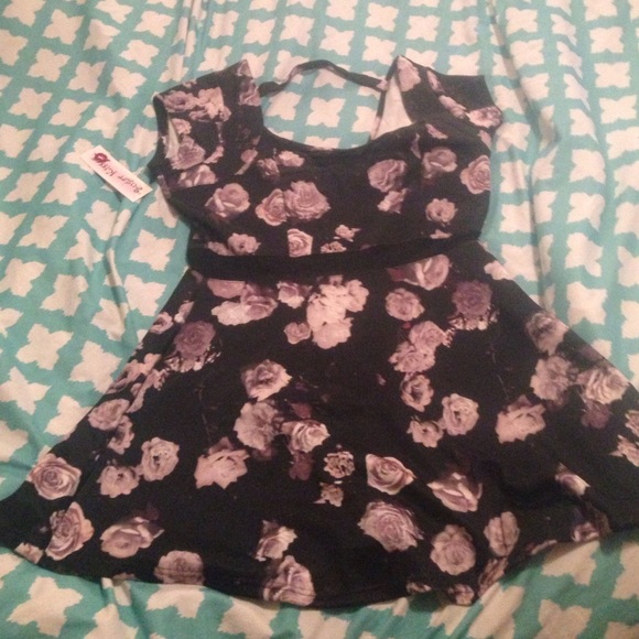 Plus size floral dress🌸