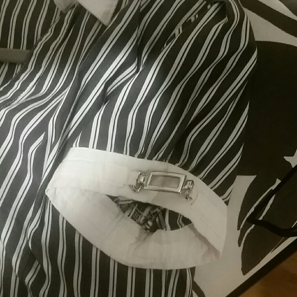 Blouse - Picture 2 of 2