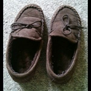 Dark brown slippers