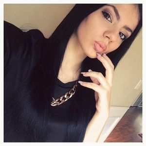 Meet your Posher, Jordyn