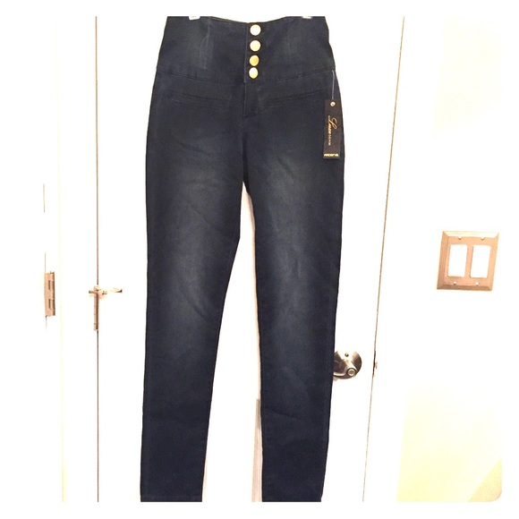 🚫SOLD ON MERCARI 🚫High Wasted Denim Pants