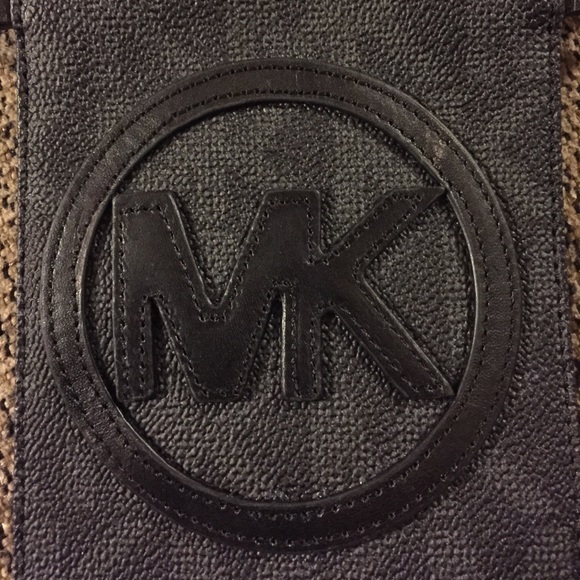 Black purse - Picture 3 of 3