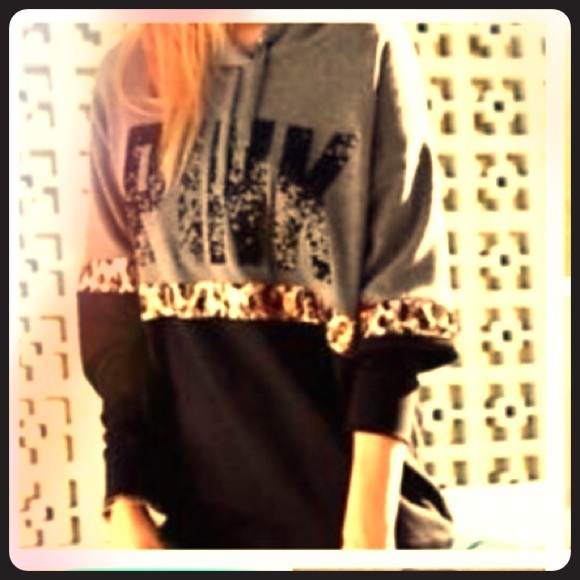 EUC BLING PULLOVER