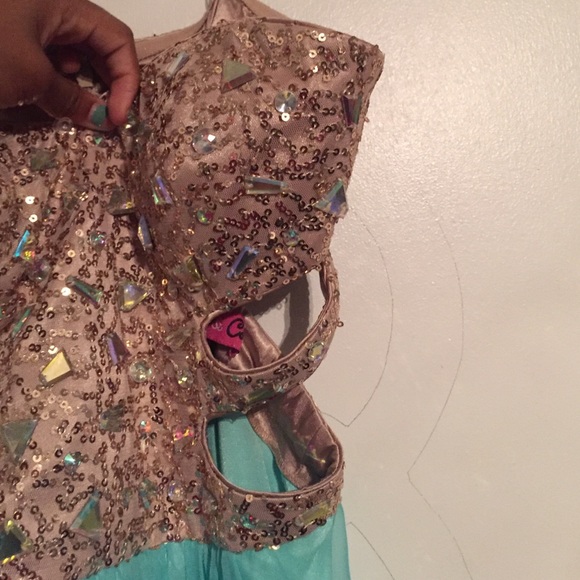 Prom Dress - Picture 3 of 3