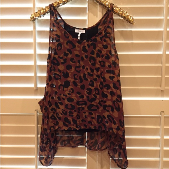Leopard top animal