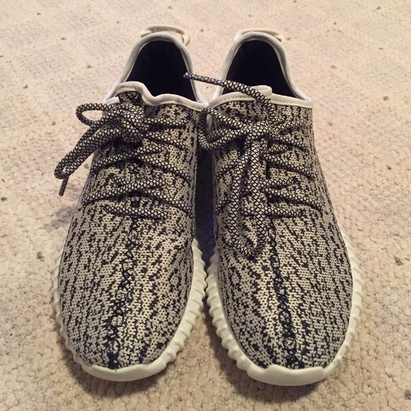 Adidas Shoes - ADIDAS YEEZY 350 BOOST SIZE 7