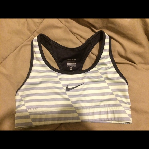 Nike dri-fit sports bra