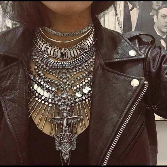 Nasty Gal Jewelry - ✨FINAL PRICE ✨Large silver statement necklace