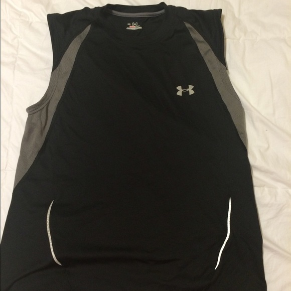 Sleeveless Under Armour workout tank.