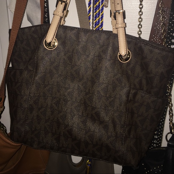 Mk purse (not for sale)