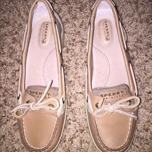 Tan Sperry top siders