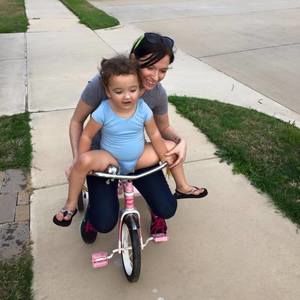 Meet your Posher, Cayedee