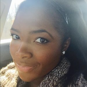 Meet your Posher, Sade