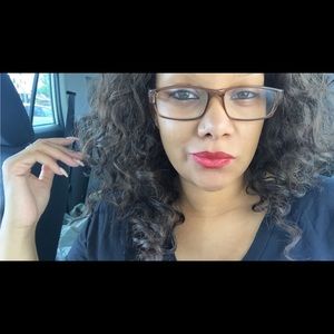 Meet your Posher, Jaye