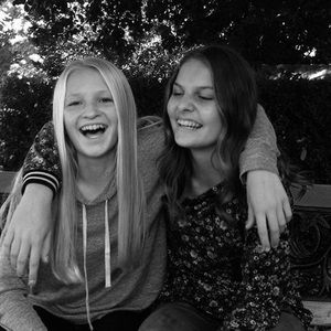 Meet your Posher, Emilie