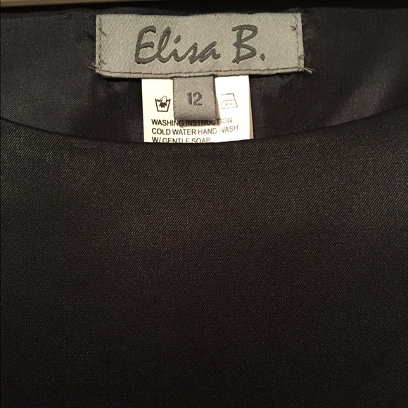 Dress - Picture 4 of 4