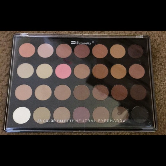 Eyeshadow bundle - Picture 2 of 3