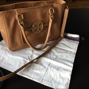 Authentic-Tory Burch "Amanda" bag