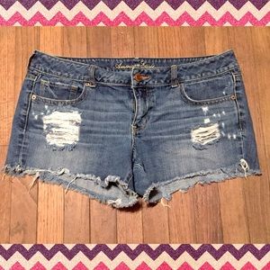 💥 AE Distressed Midi Shorts Size 16