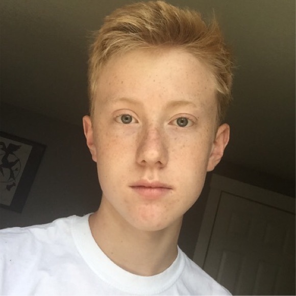 Meet your Posher, Taylor - Picture 1 of 1