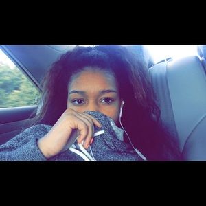 Meet your Posher, Samaria