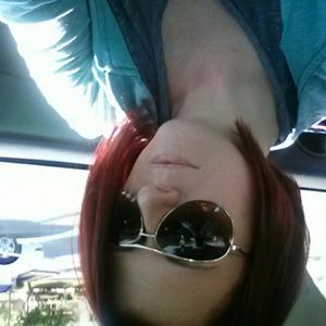 Meet your Posher, Kelli