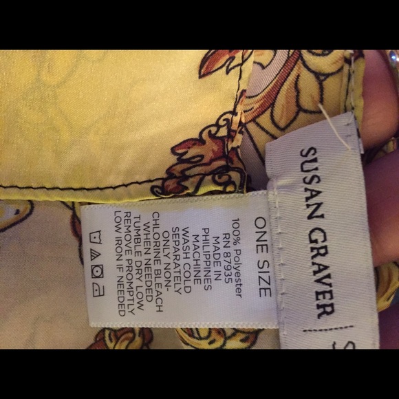 Scarf - Picture 2 of 3