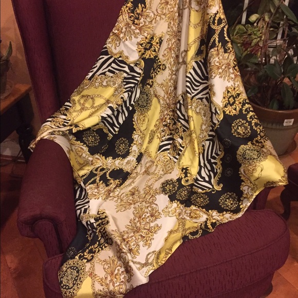 Scarf - Picture 3 of 3