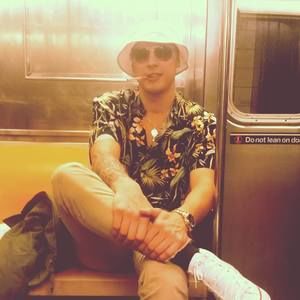 Meet your Posher, Connor