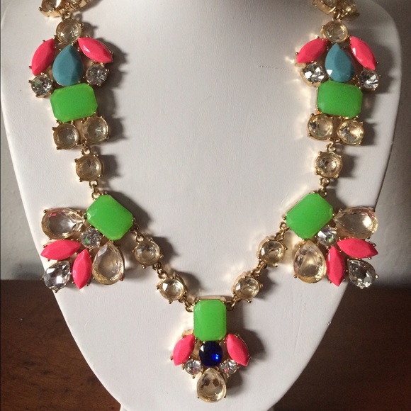 Crystal Cluster Colorful Statement Necklace - Picture 3 of 4