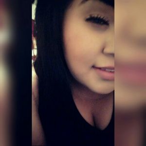 Meet your Posher, Jenyka