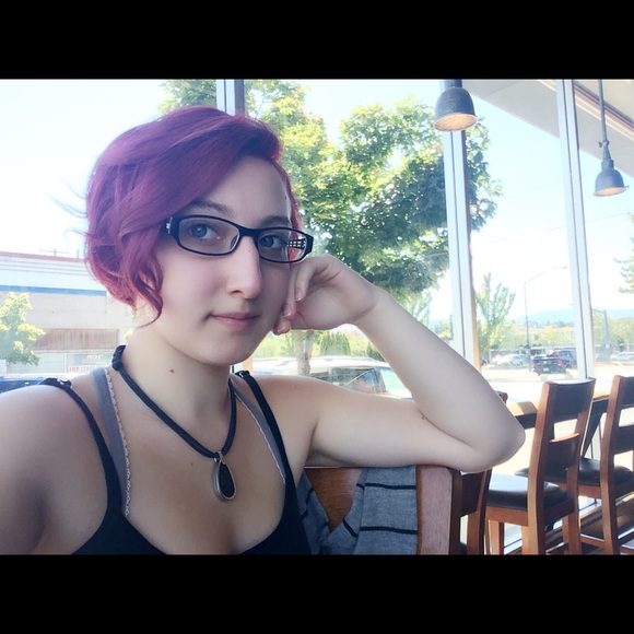 Meet your Posher, Madeline - Picture 1 of 1