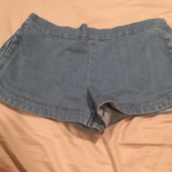 Urban Outfitters Jean Shorts NWOT
