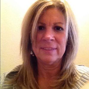 Meet your Posher, Becky