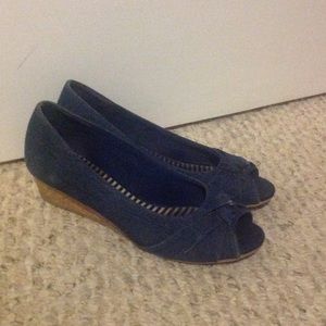 American Eagle denim and cork wedges